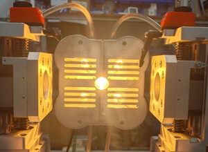 “專(zhuān)精特新企業(yè)”朗普光電—16 年深耕特種光源，賦能科研紅外線加熱全場(chǎng)景需求